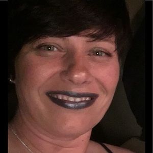 Meet your Posher, Kara